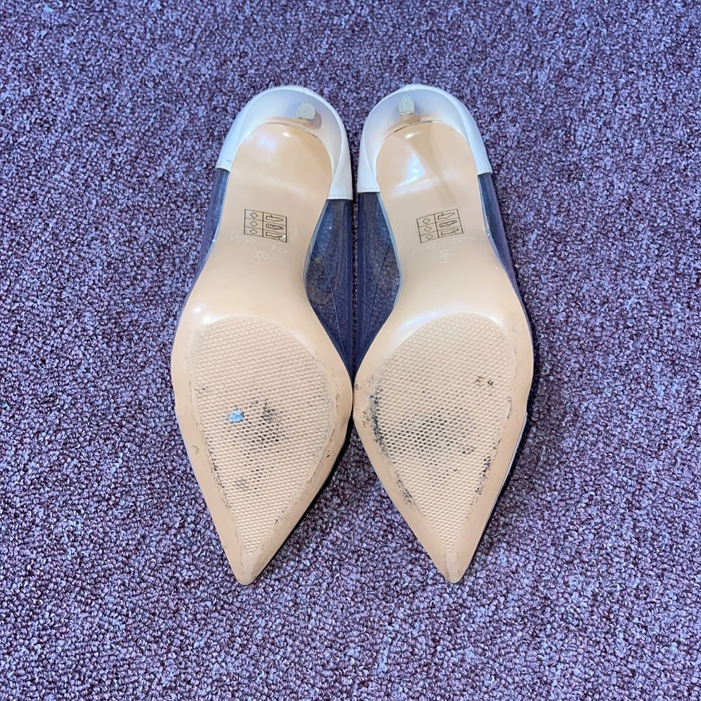 Heels - Picture 4 of 6